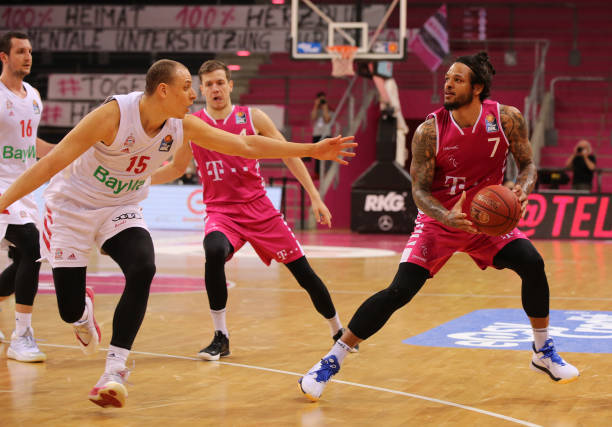 正是在一次 正是在一次