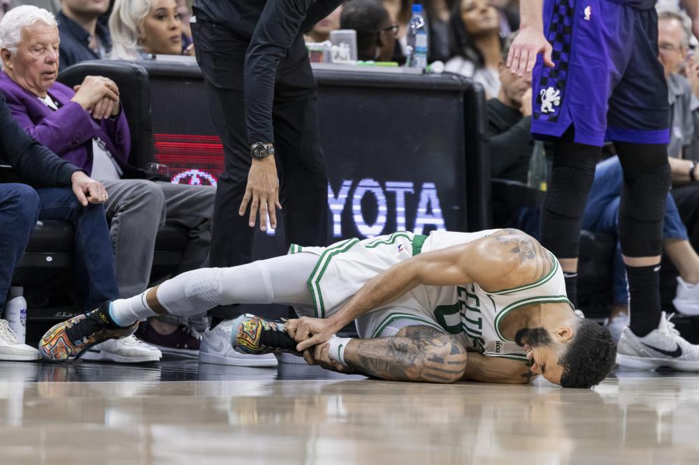 为莱万和费 为莱万和费