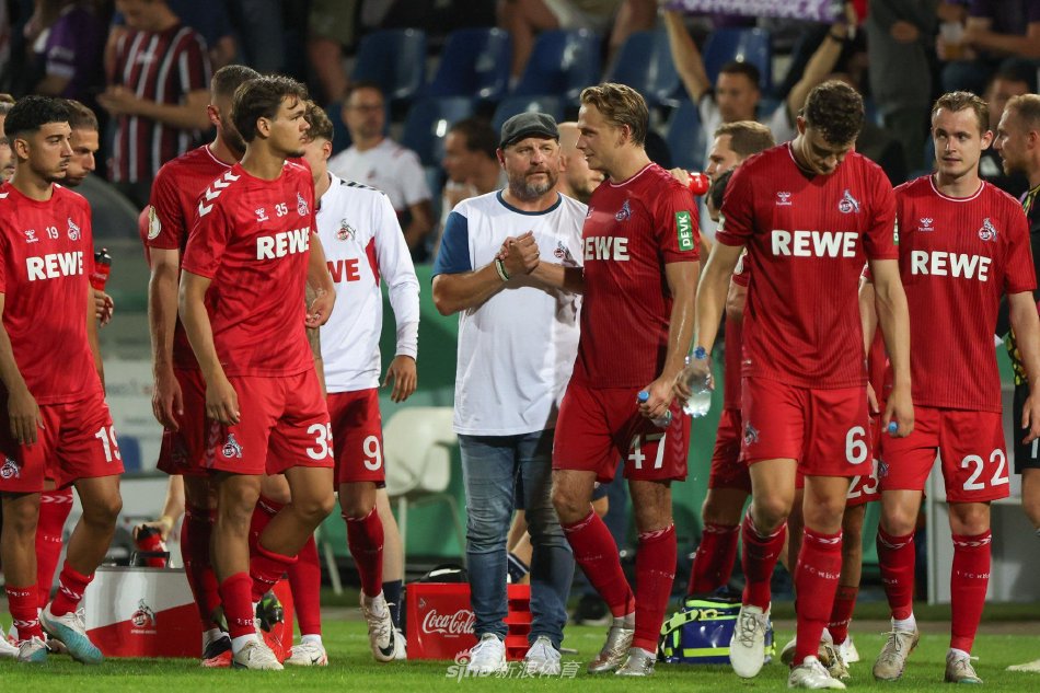 球联赛中屡 球联赛中屡