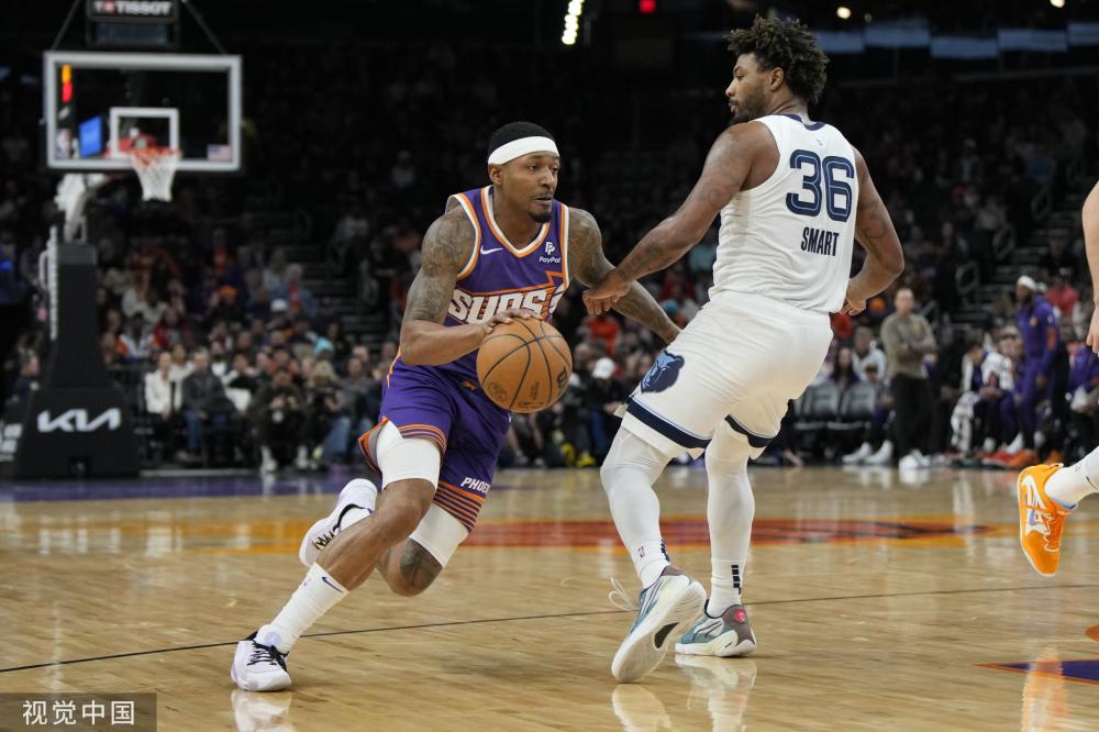 竞争激烈的 竞争激烈的