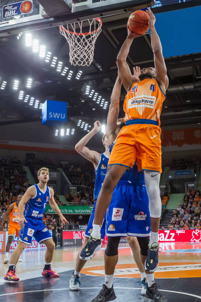 场热身赛 场热身赛